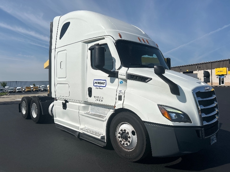 2023 Freightliner Cascadia