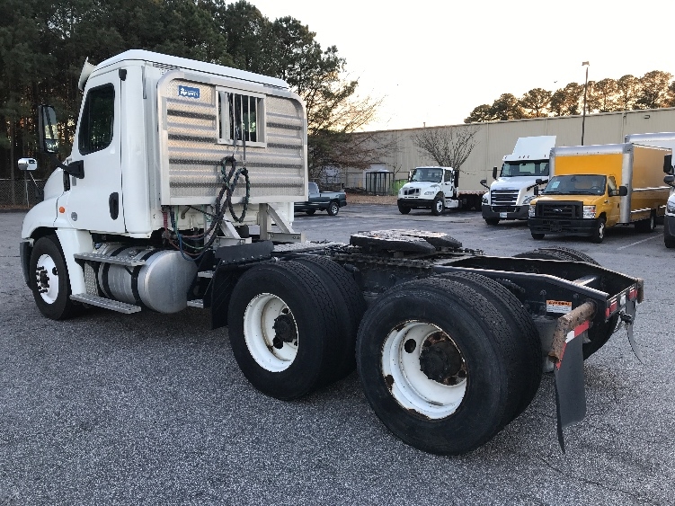 2018 Freightliner Cascadia in Prince George, VA — photo 5