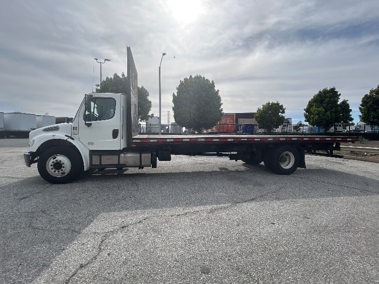 2018 Freightliner eM2 in Torrance, CA — photo 4