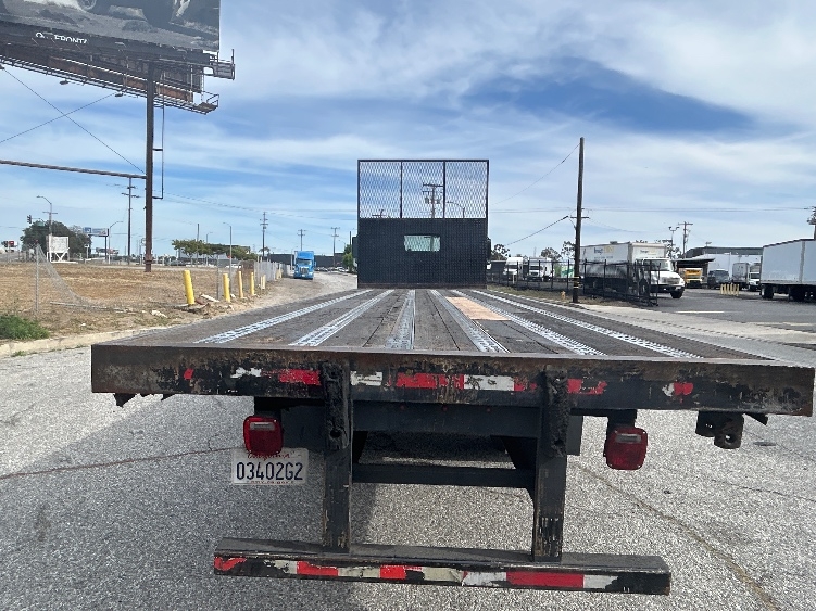 2018 Freightliner eM2 in Torrance, CA — photo 7