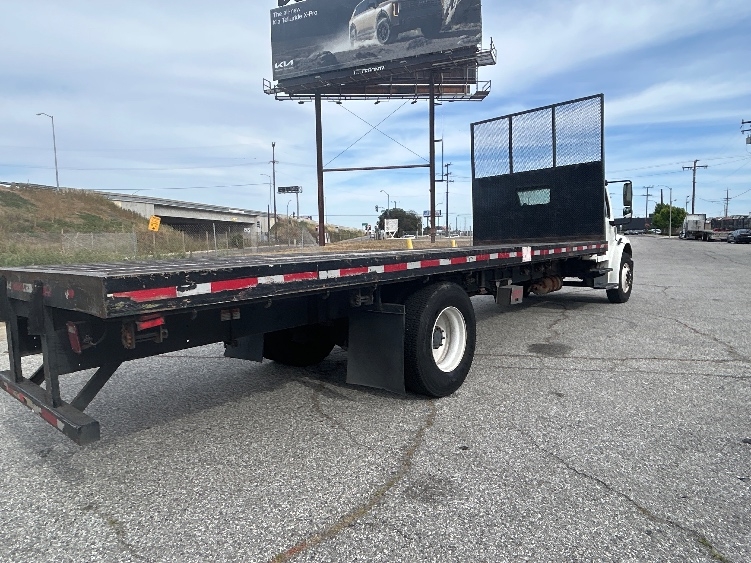 2018 Freightliner eM2 in Torrance, CA — photo 9