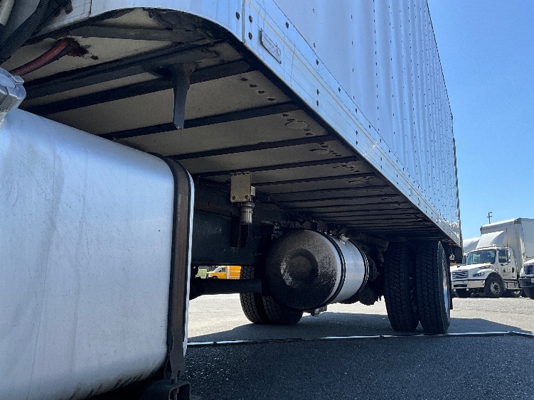 2018 Hino 338 in Tacoma, WA — photo 5