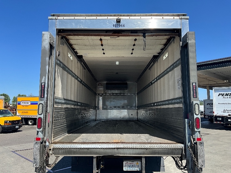2018 Hino 338 in Tacoma, WA — photo 8
