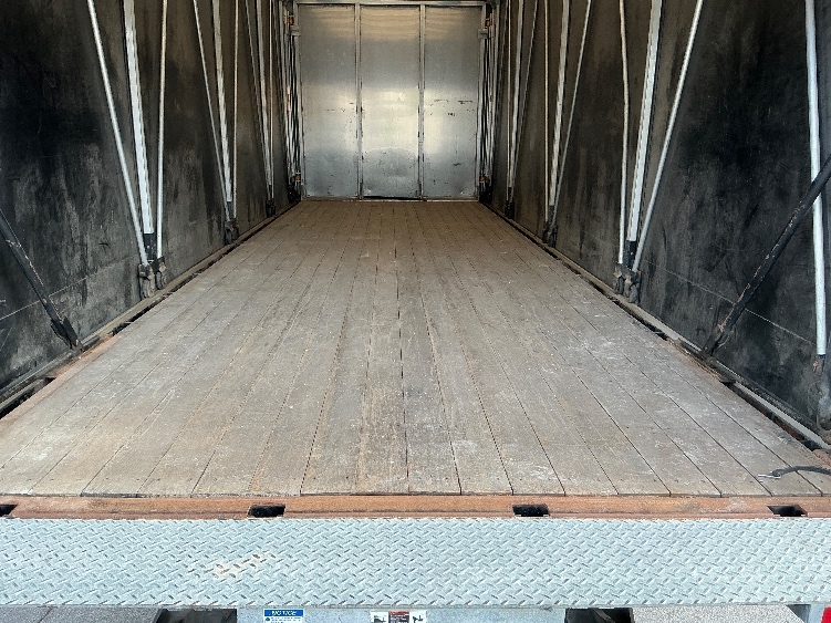 2017 Freightliner eM2 in Omaha, NE — photo 10