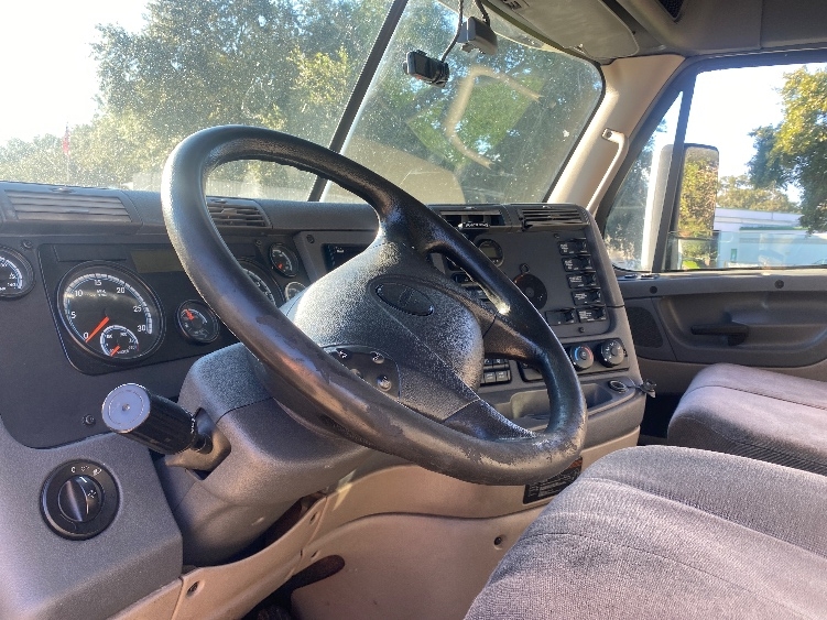 2018 Freightliner in Ocala, FL — photo 10
