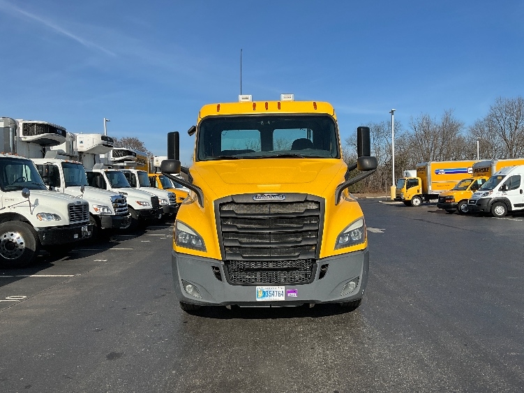 2019 Freightliner Cascadia in Swedesboro, NJ — photo 2