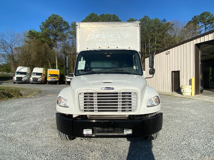 2018 Freightliner M2 106 in Cleveland, TN — photo 2