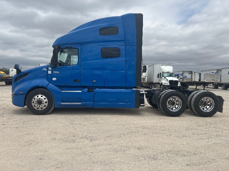 2024 Volvo VNL 760 in Amarillo, TX — photo 4