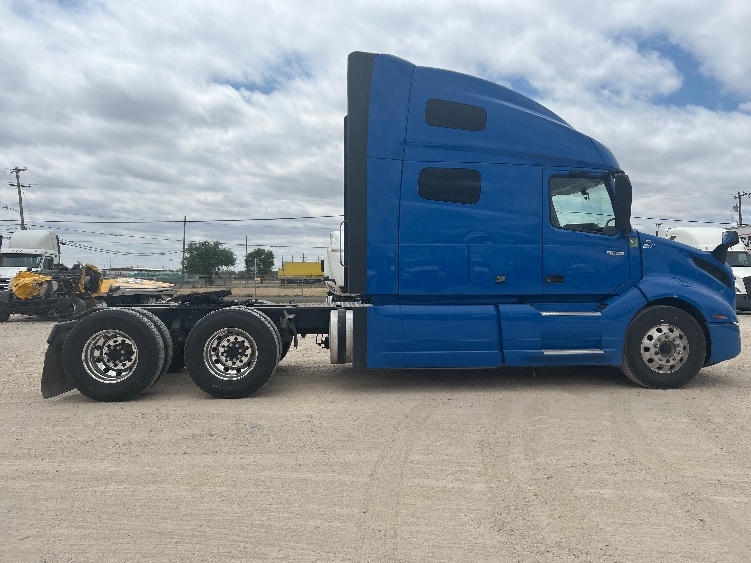 2024 Volvo VNL 760 in Amarillo, TX — photo 8