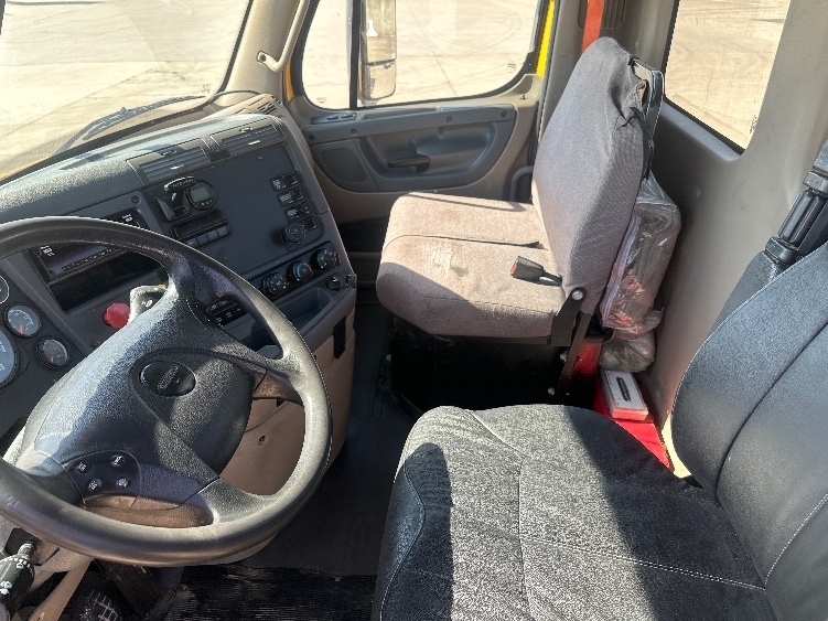 2019 Freightliner Cascadia in Nashville (Mount Juliet), TN — photo 10