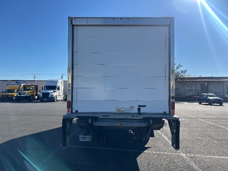2019 Freightliner M2 106 in Philadelphia, PA — photo 7