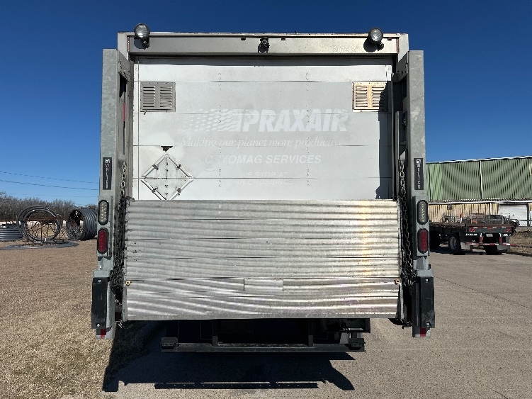 2019 Freightliner M2 106 in Waxahachie, TX — photo 7