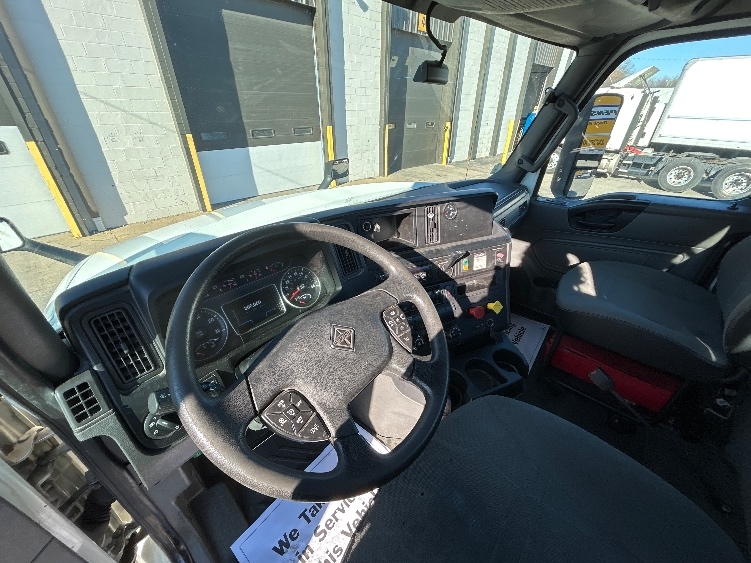 2018 International LT in Richmond, VA — photo 10