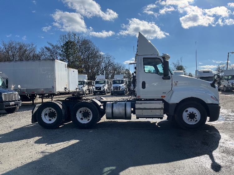 2018 International LT in Richmond, VA — photo 8