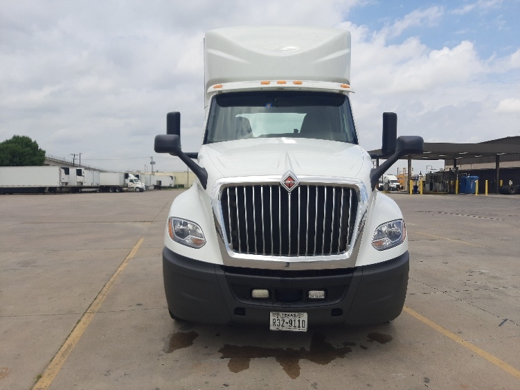 2018 International LT in Fort Worth, TX — photo 2