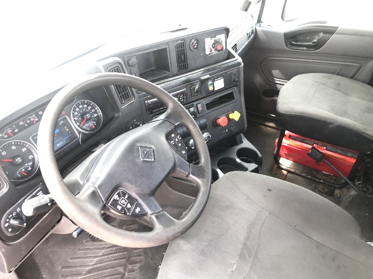 2018 International LT in Katy, TX — photo 10
