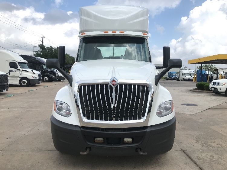 2018 International LT in Katy, TX — photo 2