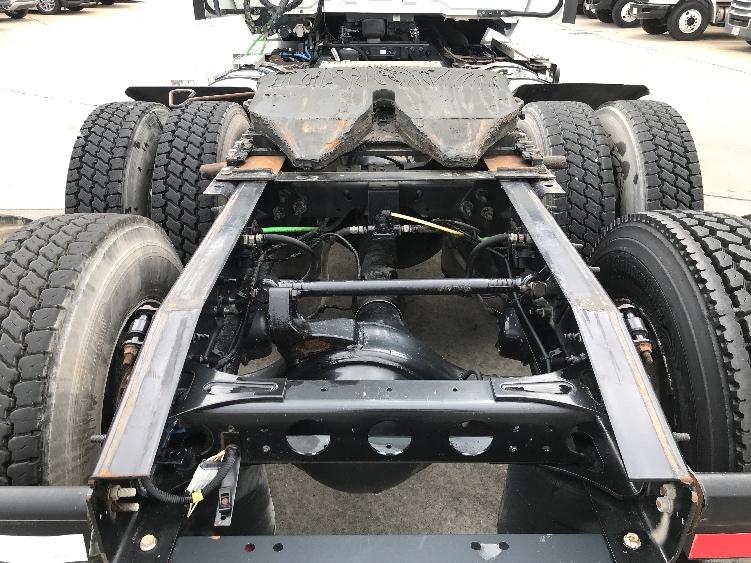 2018 International LT in Katy, TX — photo 6