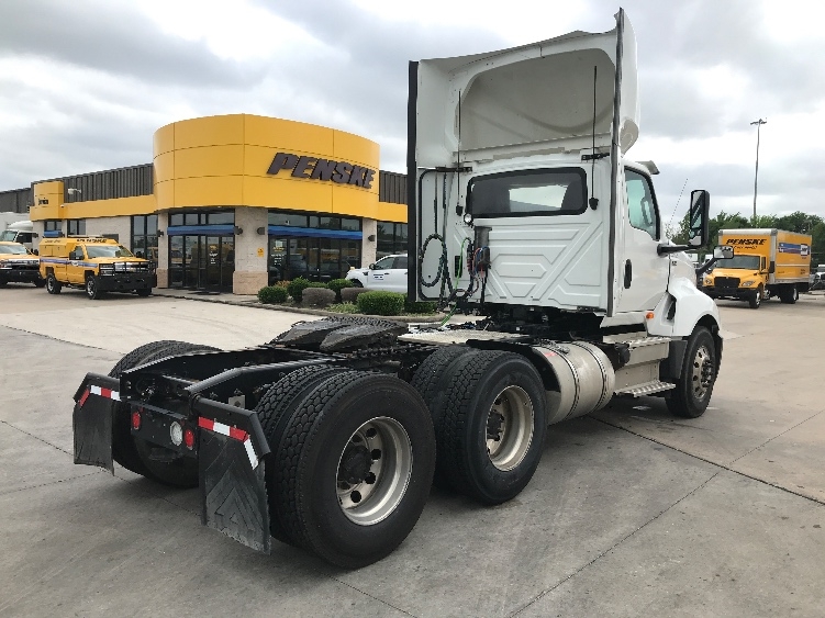 2018 International LT in Katy, TX — photo 7