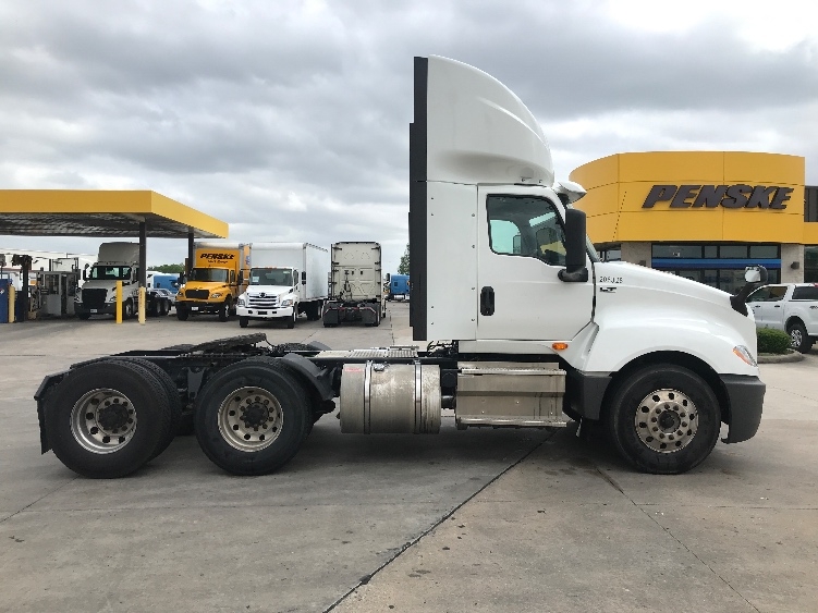 2018 International LT in Katy, TX — photo 8