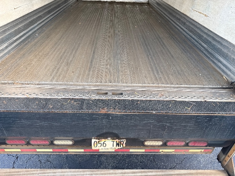 2019 Isuzu NRR in La Mirada, CA — photo 10