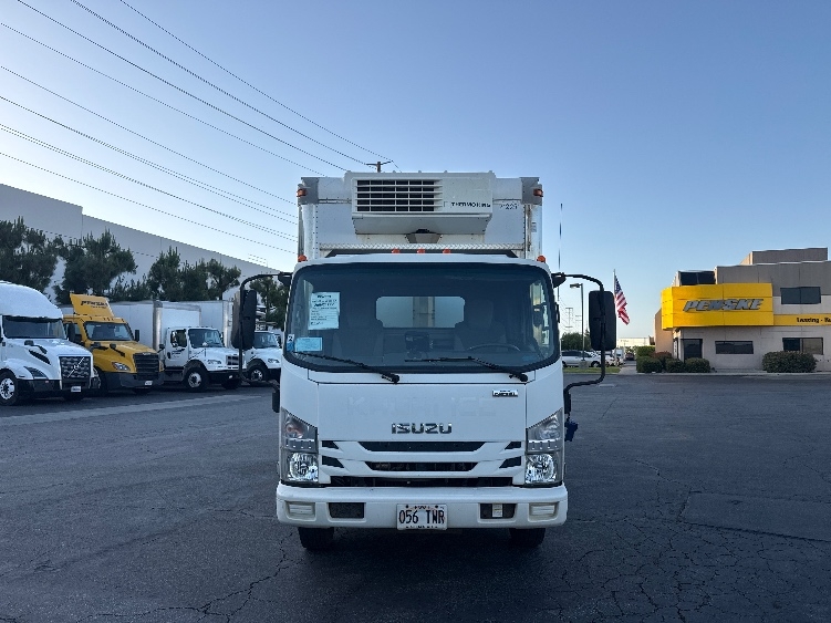 2019 Isuzu NRR in La Mirada, CA — photo 2
