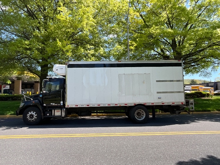 2019 Hino 338 in Reading, PA — photo 4