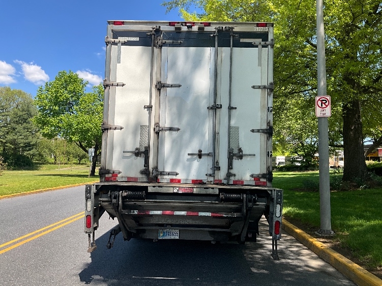 2019 Hino 338 in Reading, PA — photo 7