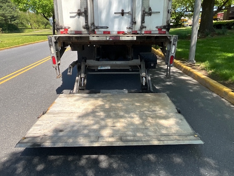2019 Hino 338 in Reading, PA — photo 9