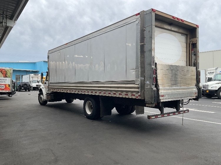 2019 Freightliner M2 106 in Fontana, CA — photo 6