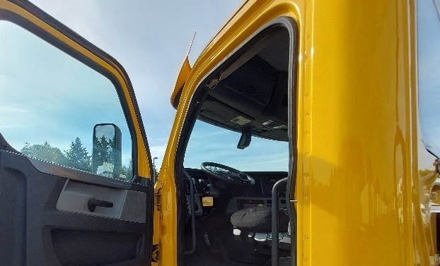 2019 Freightliner Cascadia in Hagerstown, MD — photo 9