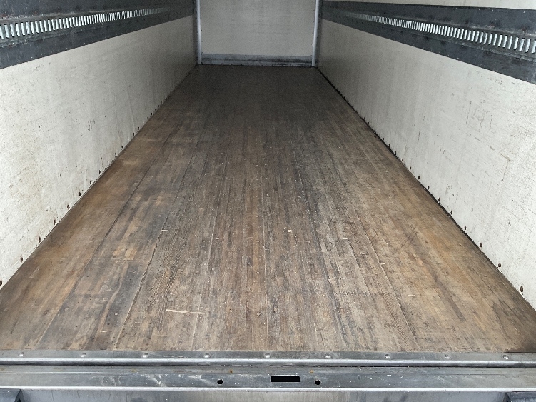 2019 Freightliner M2 106 in Milwaukee, WI — photo 10