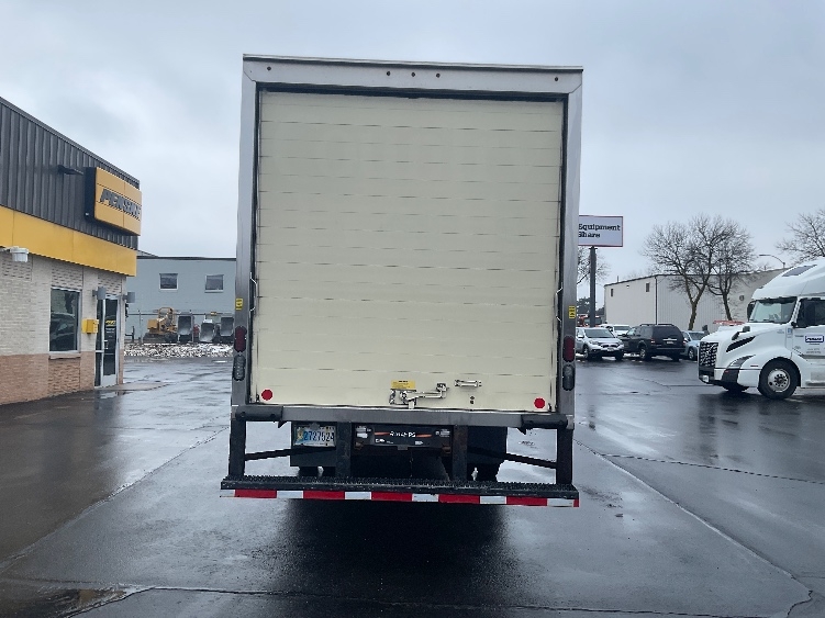 2019 Freightliner M2 106 in Milwaukee, WI — photo 7