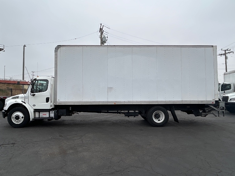 2019 Freightliner eM2 in Torrance, CA — photo 4