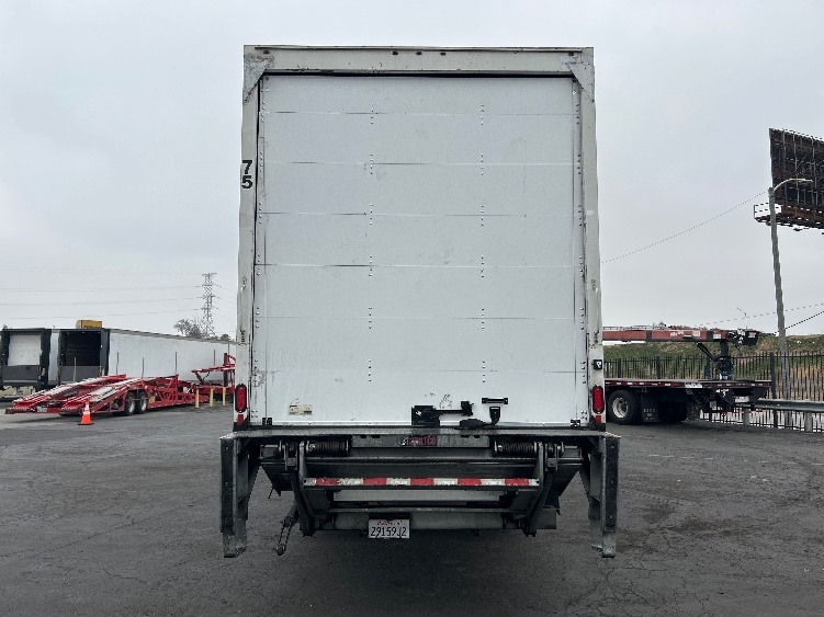 2019 Freightliner eM2 in Torrance, CA — photo 7