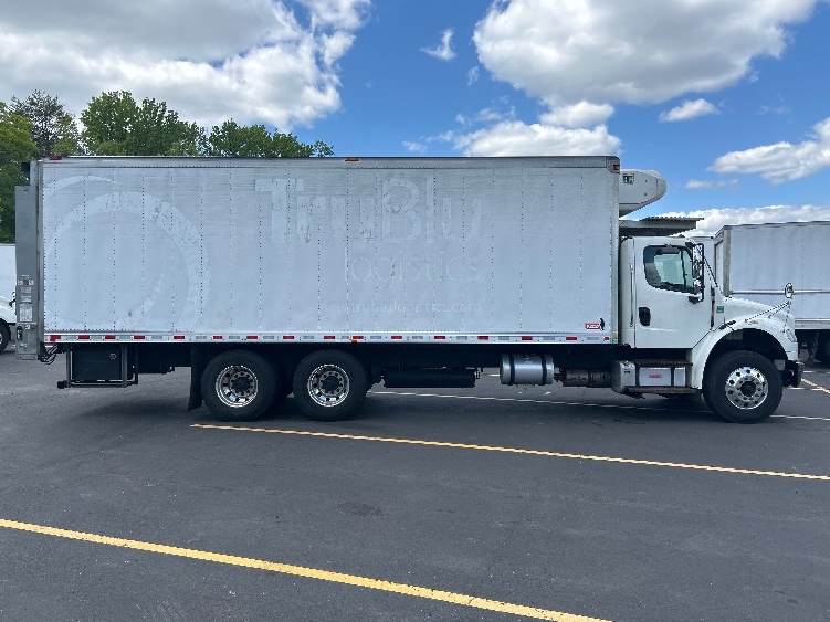 2019 Freightliner M2 106 in Jessup, MD — photo 10