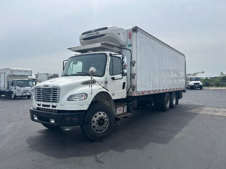 2019 Freightliner eM2 in Columbus, OH — photo 3