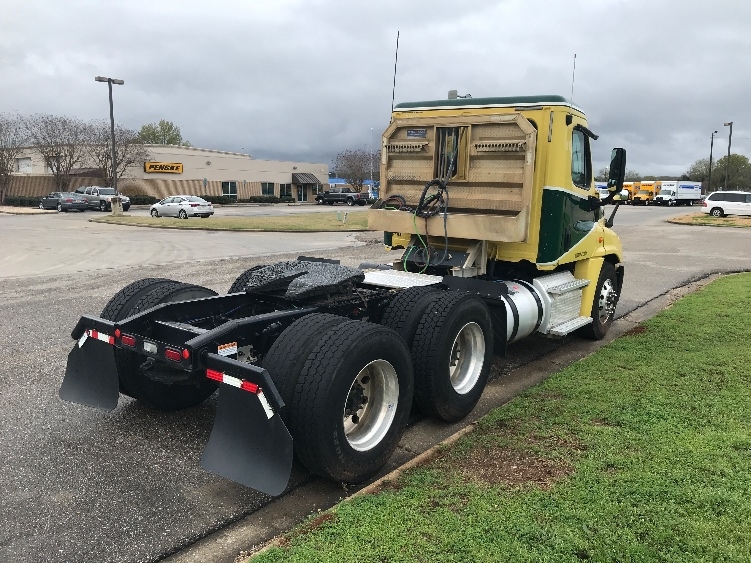 2019 Freightliner Cascadia in Montgomery, AL — photo 7