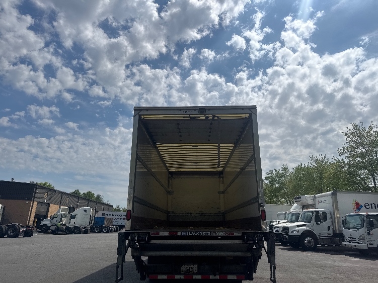 2019 Freightliner M2 106 in Capitol Heights, MD — photo 8