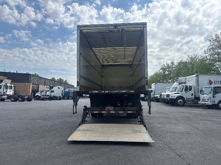 2019 Freightliner M2 106 in Capitol Heights, MD — photo 9