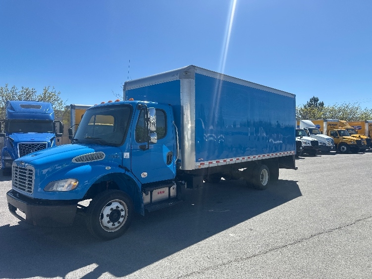 2019 Freightliner M2 106 in Sparks, NV — photo 3