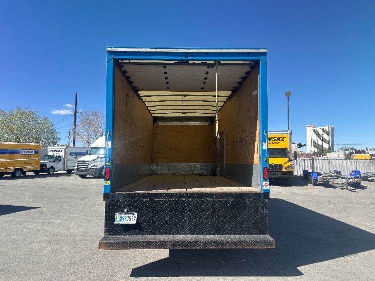 2019 Freightliner M2 106 in Sparks, NV — photo 8