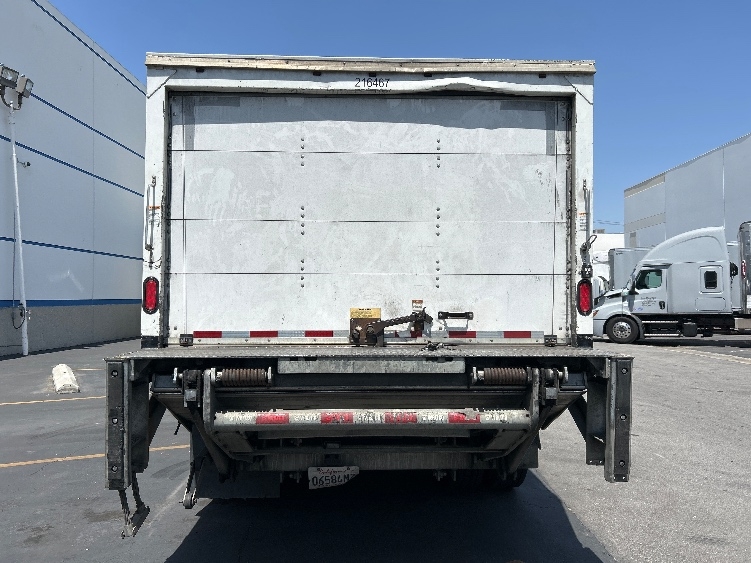 2019 Freightliner M2 106 in Torrance, CA — photo 7