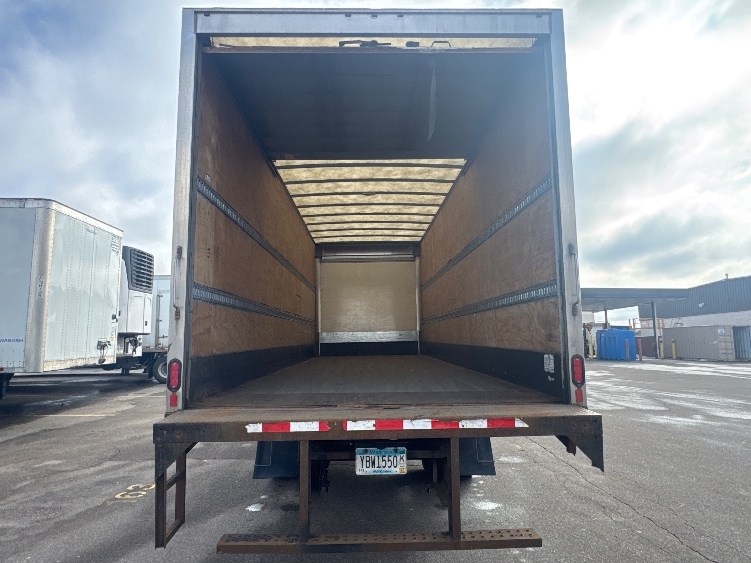 2019 Freightliner M2 106 in Brooklyn Park, MN — photo 8