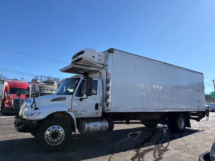 2019 International 4300 in North Bergen, NJ — photo 4
