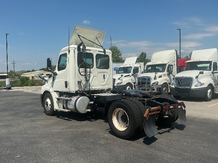 2019 Freightliner Cascadia in Piqua, OH — photo 5