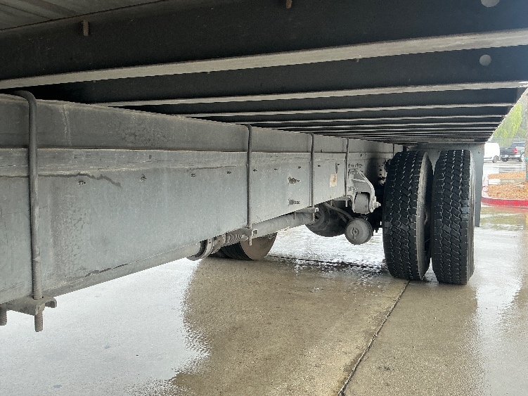 2019 Hino 268 in Fontana, CA — photo 5