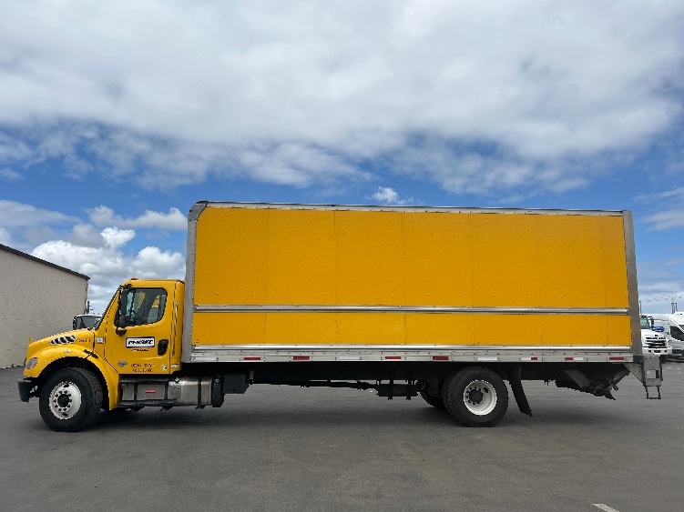 2019 Freightliner eM2 in Torrance, CA — photo 4
