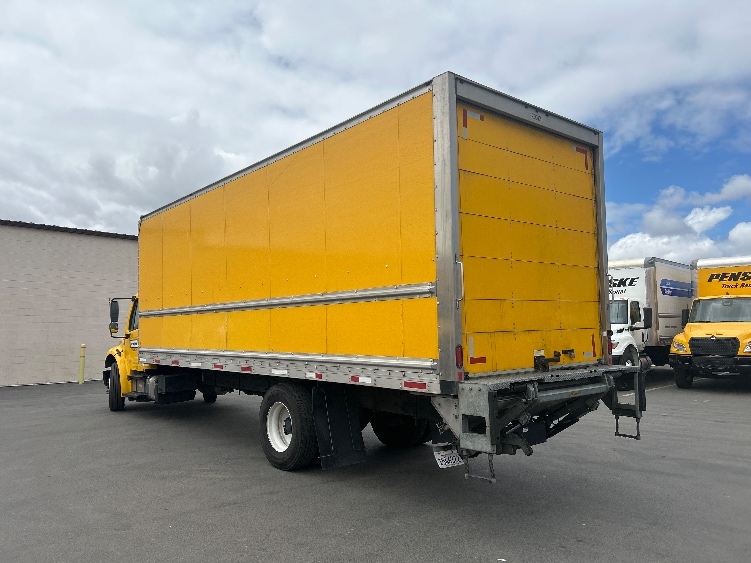 2019 Freightliner eM2 in Torrance, CA — photo 6