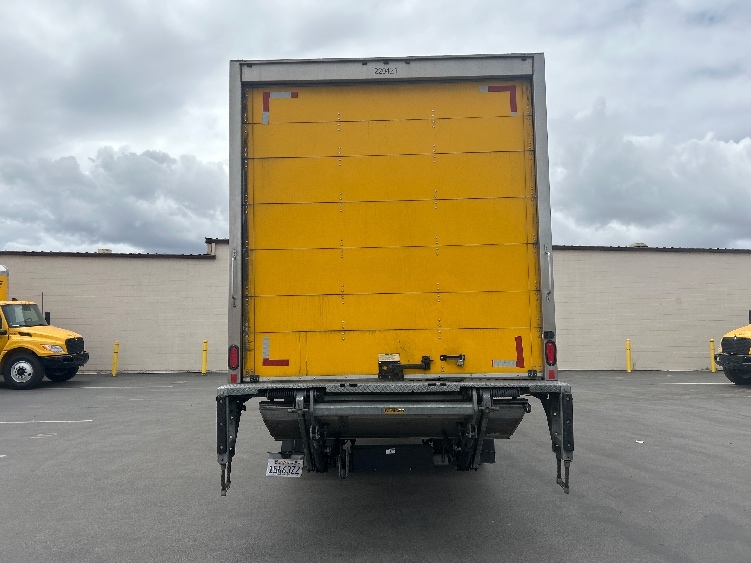 2019 Freightliner eM2 in Torrance, CA — photo 7